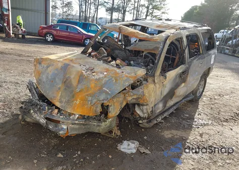 2004 Chevrolet Tahoe Lt z USA, uszkodzony, nr VIN 1GNEK13Z44J308778